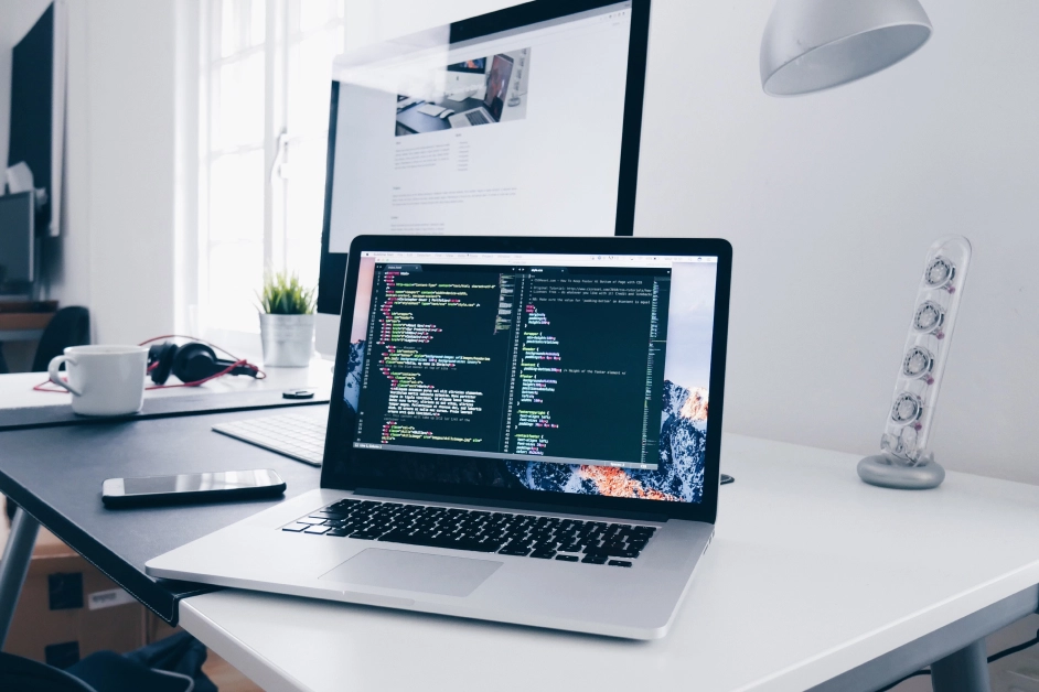 Caractéristiques essentielles du développement web que tout site web d'entreprise marocain devrait avoir.